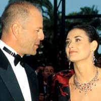 Bruce Willis Masih Cinta Demi Moore