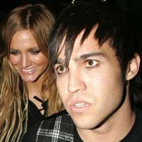 Basis Fall Out Boy Buka Bar Seks