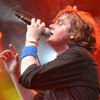 Kecanduan, Vokalis Keane Pilih Bunuh Diri