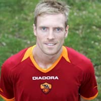 Wilhelmsson Betah di Roma