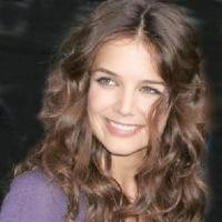 Katie Holmes Goda Pria Lain