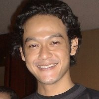 Dwi Sasono Jatuh Cinta di Adegan Ciuman