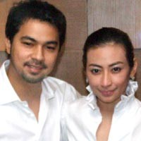 Annisa-Sultan Bulan Madu ke Dufan