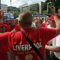 Polisi Dipersenjatai Senapan Paintball