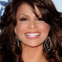 Demi Anjing, Hidung Paula Abdul Patah