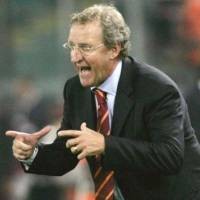 Marino Mundur, Del Neri Bertahan