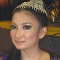 Natalie Sarah Eksperimen Gaya Bercinta