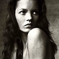 Foto Bugil Kate Moss Dilelang Rp 943 Juta