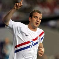 Van der Vaart, Forlan, Recoba Unjuk Ketajaman