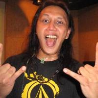 Roy Boomerang Setiap Malam Bercinta