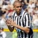 Trezeguet Umpan Henry