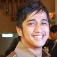 Ular Irfan Hakim Sering Dibelai Calon Istri