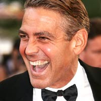 George Clooney dan Cinta Striptease-nya