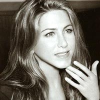 Jennifer Aniston Temui Ibu Brad Pitt