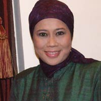 Dewi Yull Incar Posisi Walikota Cirebon