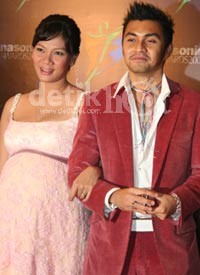 Susu Terbaik Dian Nitami Buat Anjasmara Susu Terbaik Dian Nitami Buat Anjasmara