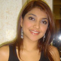 Gosip Tewas Kecelakaan Kado Ultah Sarah Azhari