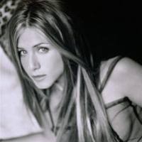 Jennifer Aniston Dijenguk Mantan Ibu Mertua