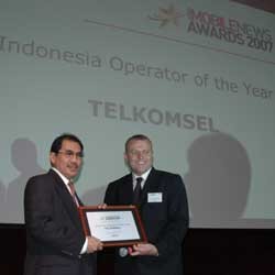 Telkomsel Hattrick di Asian MobileNews Award