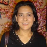 Lidya Kandou Bangun Rumah di Pinggir Tebing