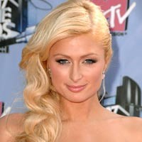 Paris Hilton Tampung Mantan Napi 