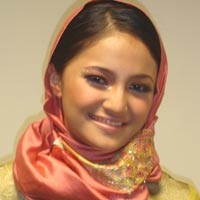 Marshanda Terus Tempel Baim Wong