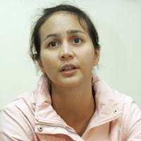 Mirip King Kong, Elsa Manora Lepas Tank Top