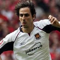 Benayoun Melenggang ke Anfield