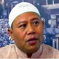 Taufik Savalas Tewas Akibat Luka Kepala