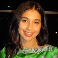 Ayu Azhari Ditodong, Nggak Ada Yang Nolong