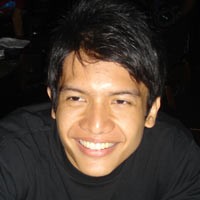 Dimas Seto Cium Julie Estelle