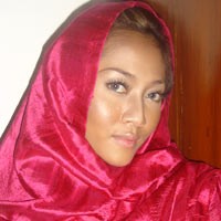 Bayi Tiara Playboy Cari ASI Sendiri