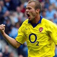 Ljungberg Pindah ke West Ham