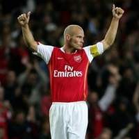 Ljungberg Pergi Karena Henry 