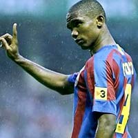 Etoo Belum Mau Tinggalkan Barca