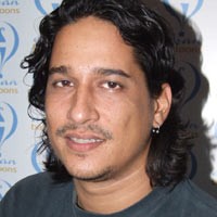 Fathir Muchtar Tak Tahu Bucek Depp Selingkuh