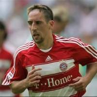Bayern Menang, Ribery Pahlawan