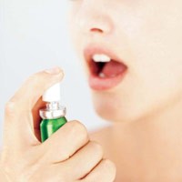 Usir Bau Mulut yang Mengganggu!