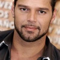 Ricky Martin Ragu-Ragu Tunangan