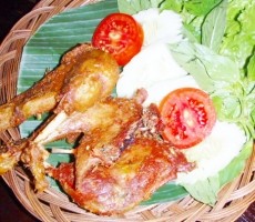 Bebek Goreng Populer Nan Lezat
