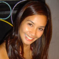 Marsha Timothy Berkali-kali Cium Pria Gay