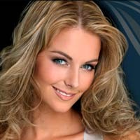 Miss Universe 2004 Ingin Pose Bugil