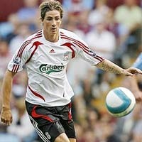 Liverpool Atasi Villa 2-1