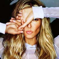 Heidi Klum Foto Bugil di Balkon Hotel