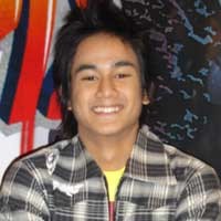 Cacing Bikin Dwi Andhika Lari Telanjang