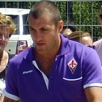 Toni Keluar, Vieri Masuk