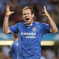 Robben Susul Heinze, Cicinho ke Roma