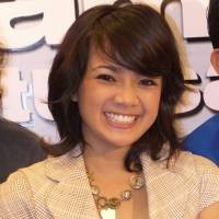 Nirina Doyan Belanja Kaki Lima