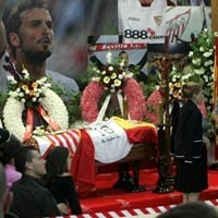 Spanyol Berkabung untuk Puerta