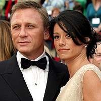 James Bond Segera Lepas Masa Duda